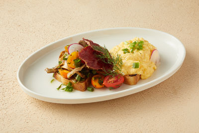 Mushrooms & Scrambled Egg