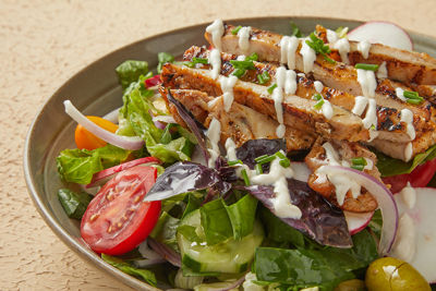 Tavuklu Fattoush Salatası
